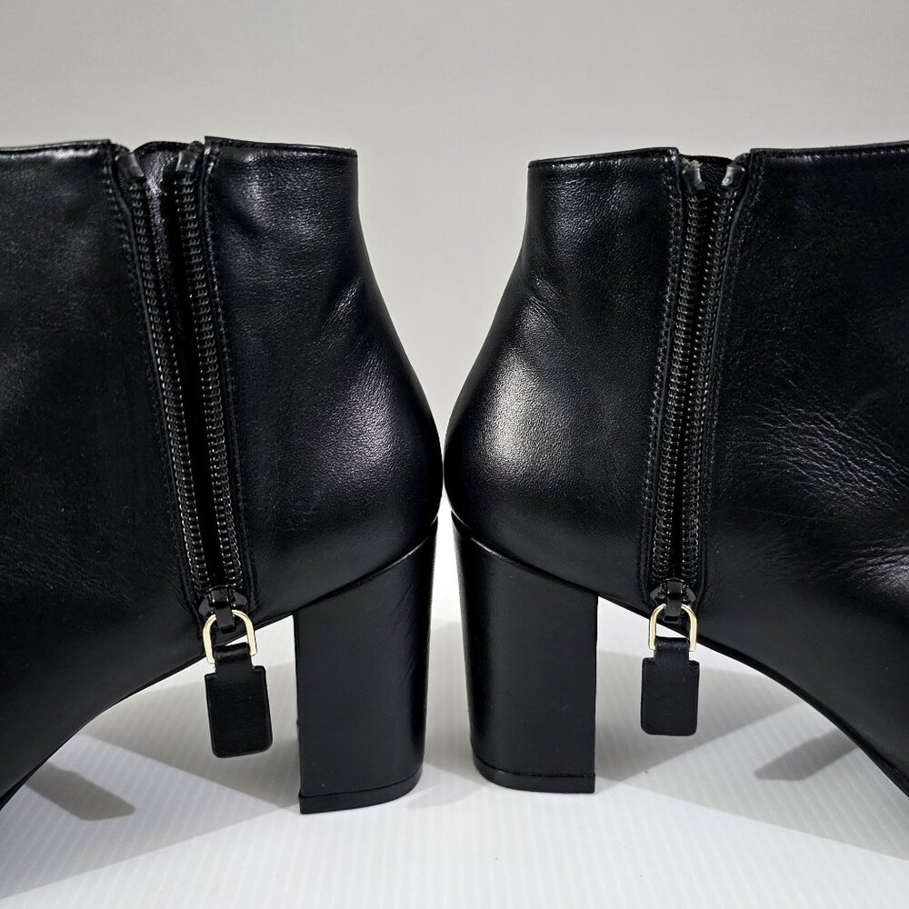 Stuart Weitzman Linsi Zip Ankle Bootie Women Shoe Black Leather Boot Size 8 - Picture 4 of 14